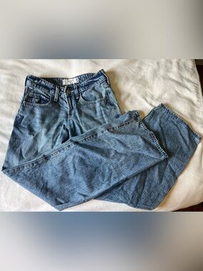 Hollister Women’s Bow Blue Denim Jeans
